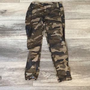 Camo workout leggings